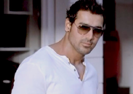 A bear and a new brand ambassador in Skybags' latest TVC 