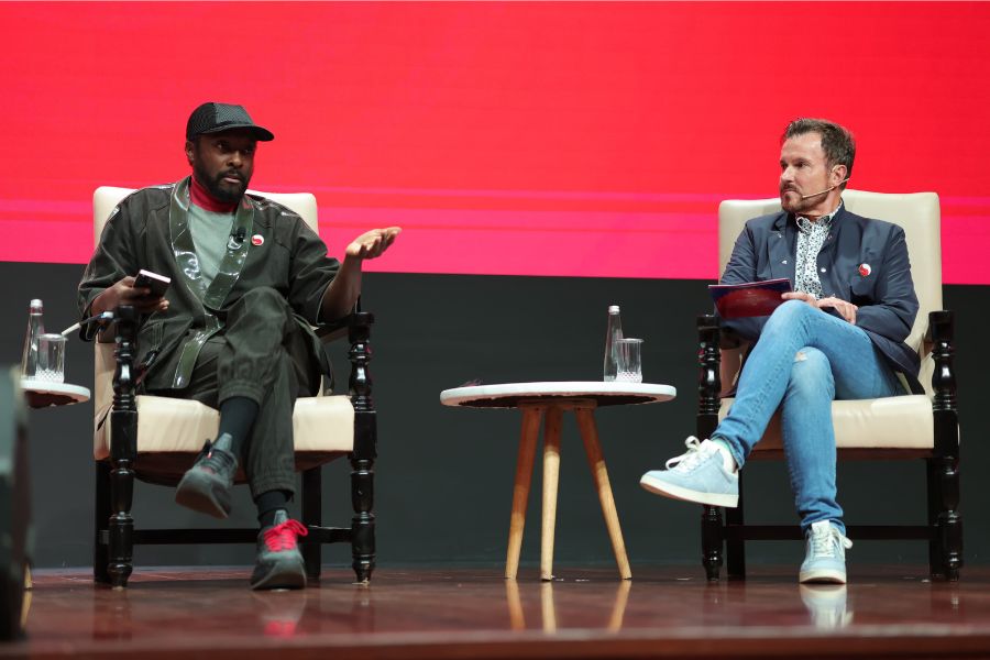 From AI beats to brand streets: FYI.AI’s big sync for Qualcomm