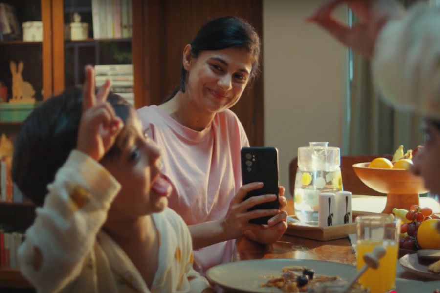 Messy pancakes make a point in Slurrp Farm's ad