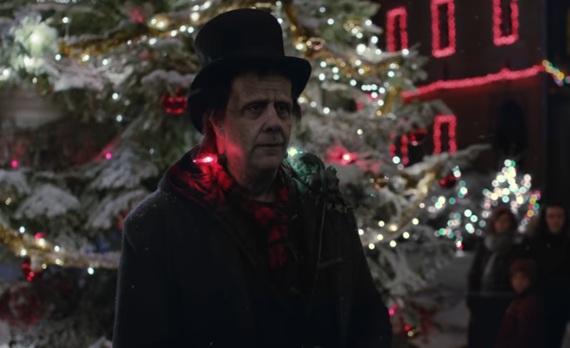 Apple's Christmas ad preaches acceptance 