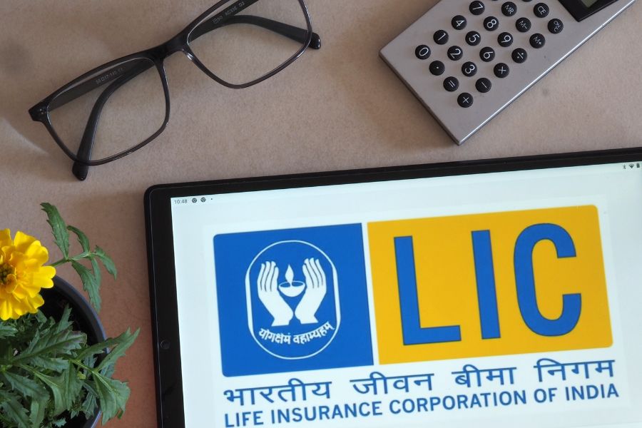 LIC issues public caution notice against fraudulent advertising