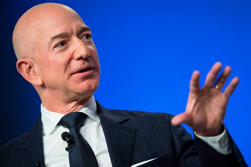 Amazon becomes first to pass $200bn brand valuation