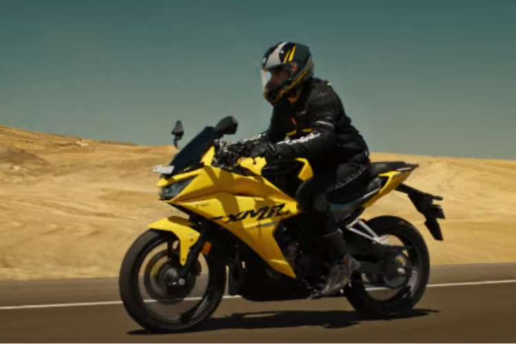 Hero MotoCorp pays tribute to Karizma's timeless legacy