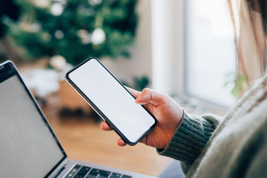 iPhone users overwhelmingly reject app tracking, but ad industry needn’t despair