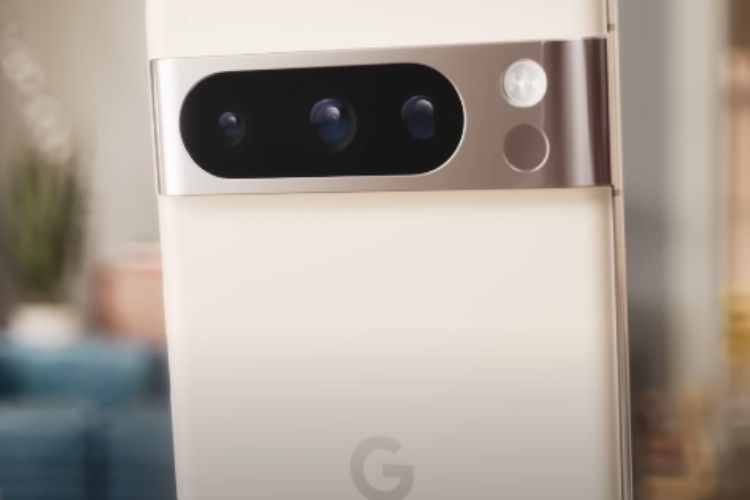 iPhone wishes it could party hard like Google Pixel 