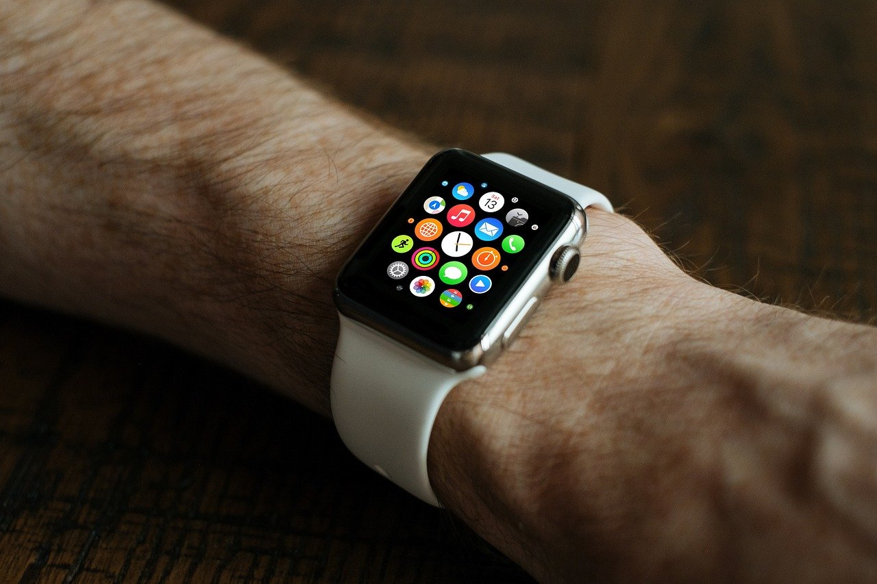 Blog: The Smart watch versus the Swiss watch